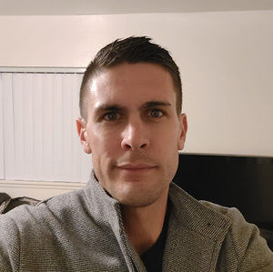 Meet your Posher, Dennis